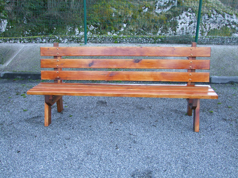 Bancs publics en bois Zurich et Verone 1